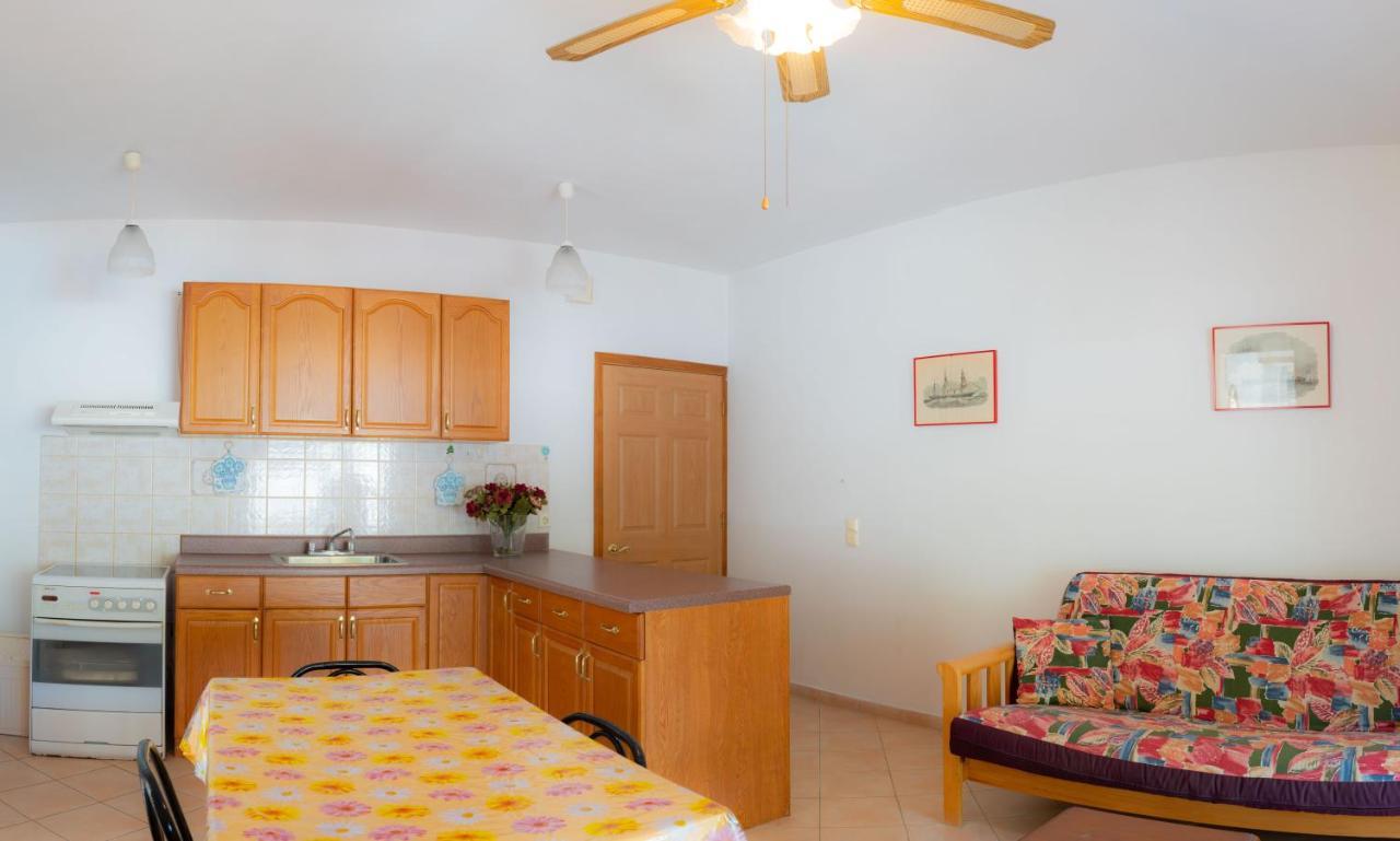 Valsamis Villa Apartments Poros  Exteriér fotografie